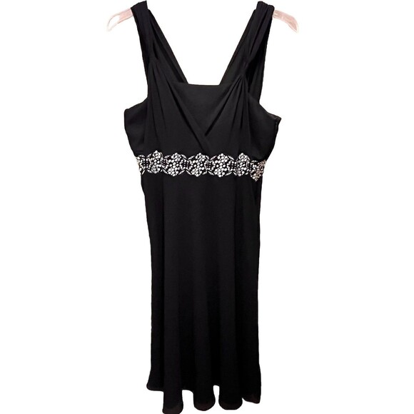Jacques Vert Empire Evening Dress Womens Size 12 Black Embellished Chiffon - Picture 1 of 9